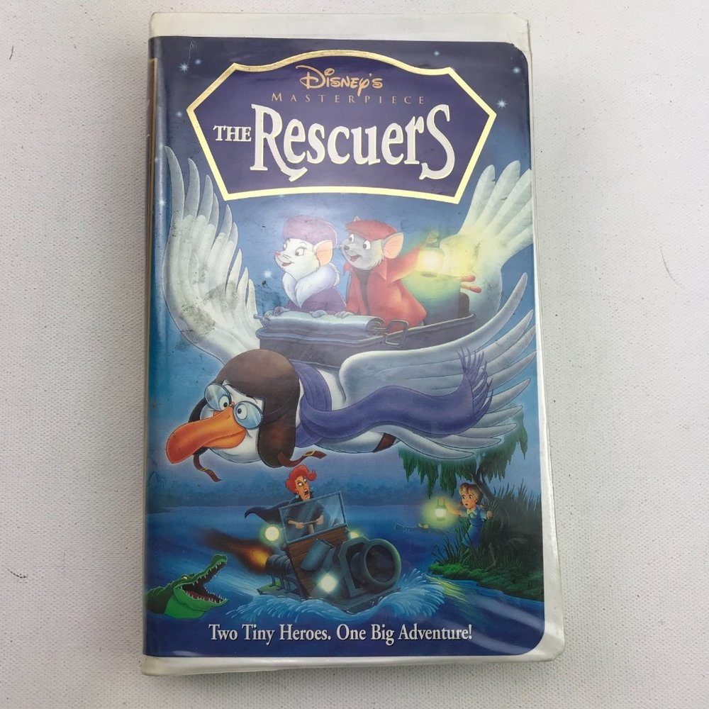 VHS Disney The Rescuers Clamshell Movie Animated Seagull Mice
